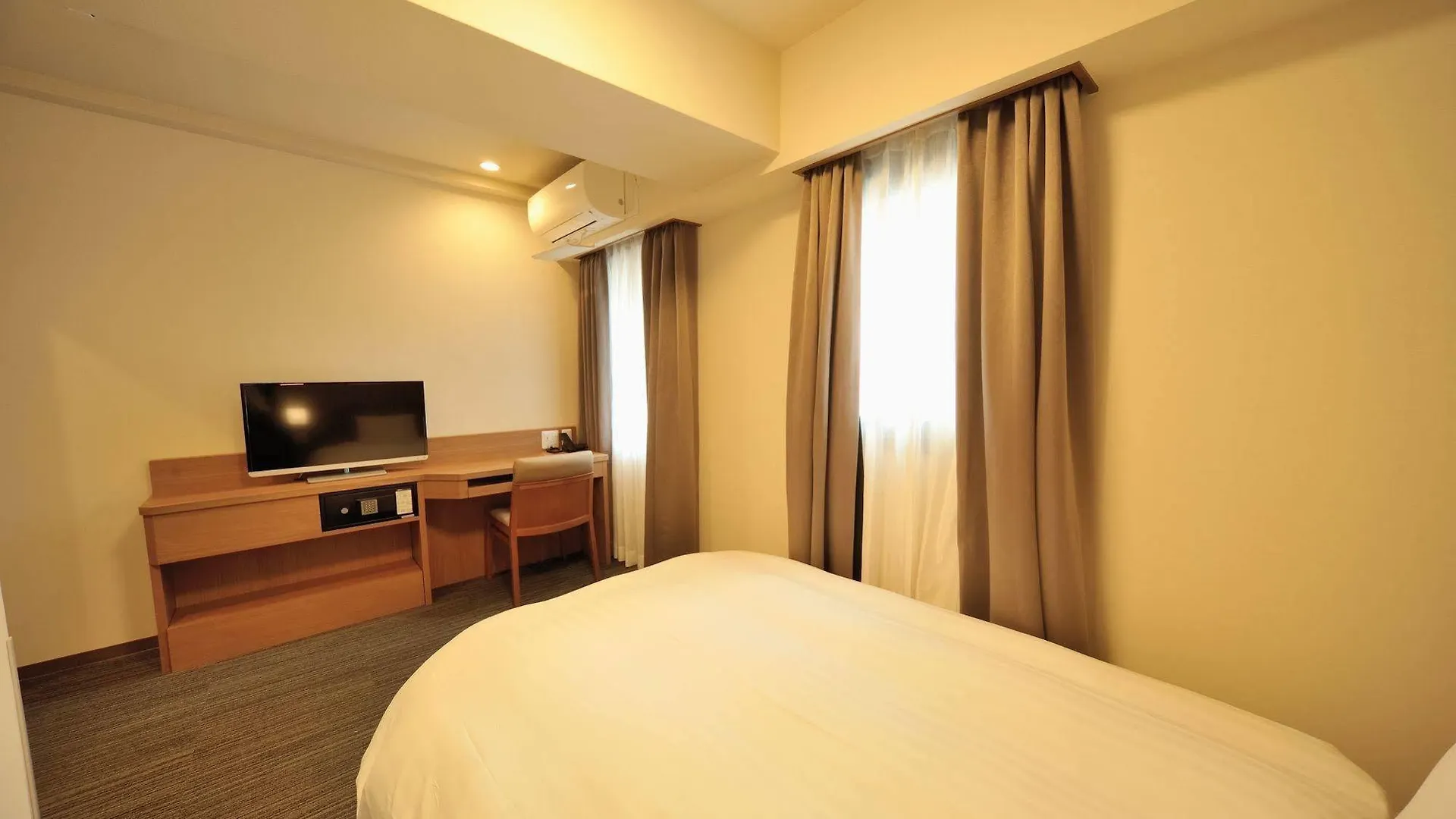 Dormy Inn Express Meguro Aobadai Hot Spring Tokyo 3*,
